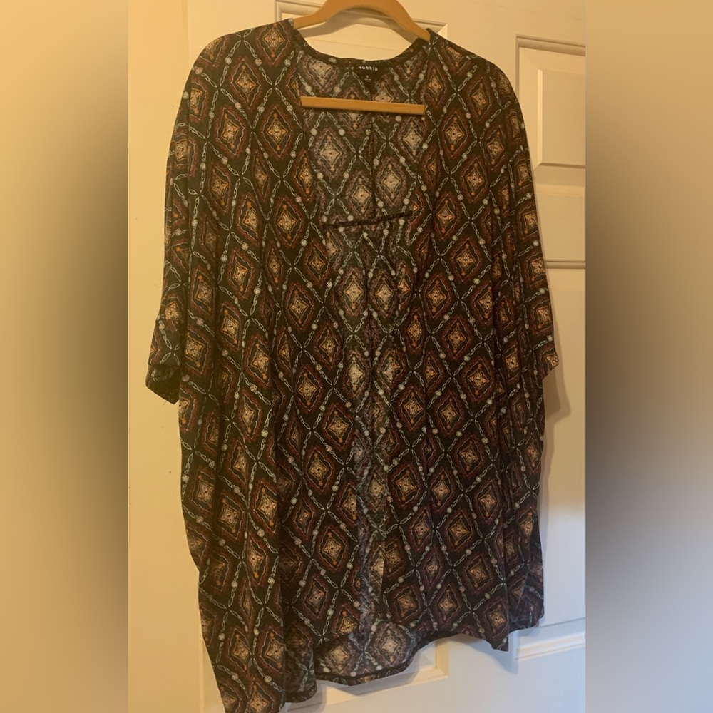 Womens Torrid black red orange print open front cardigan size 3